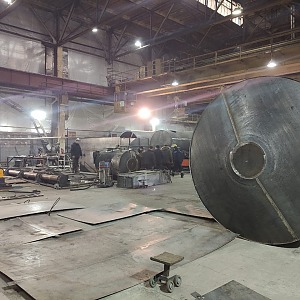 Завод Резервуаров и Негабаритных Металлоконструкций является крупным производителем металлических емкостей, негабаритных конструкций